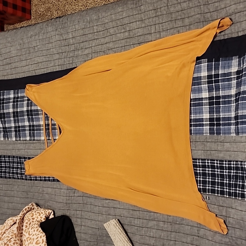 Maurices Plus size top, size 1 mustard yellow